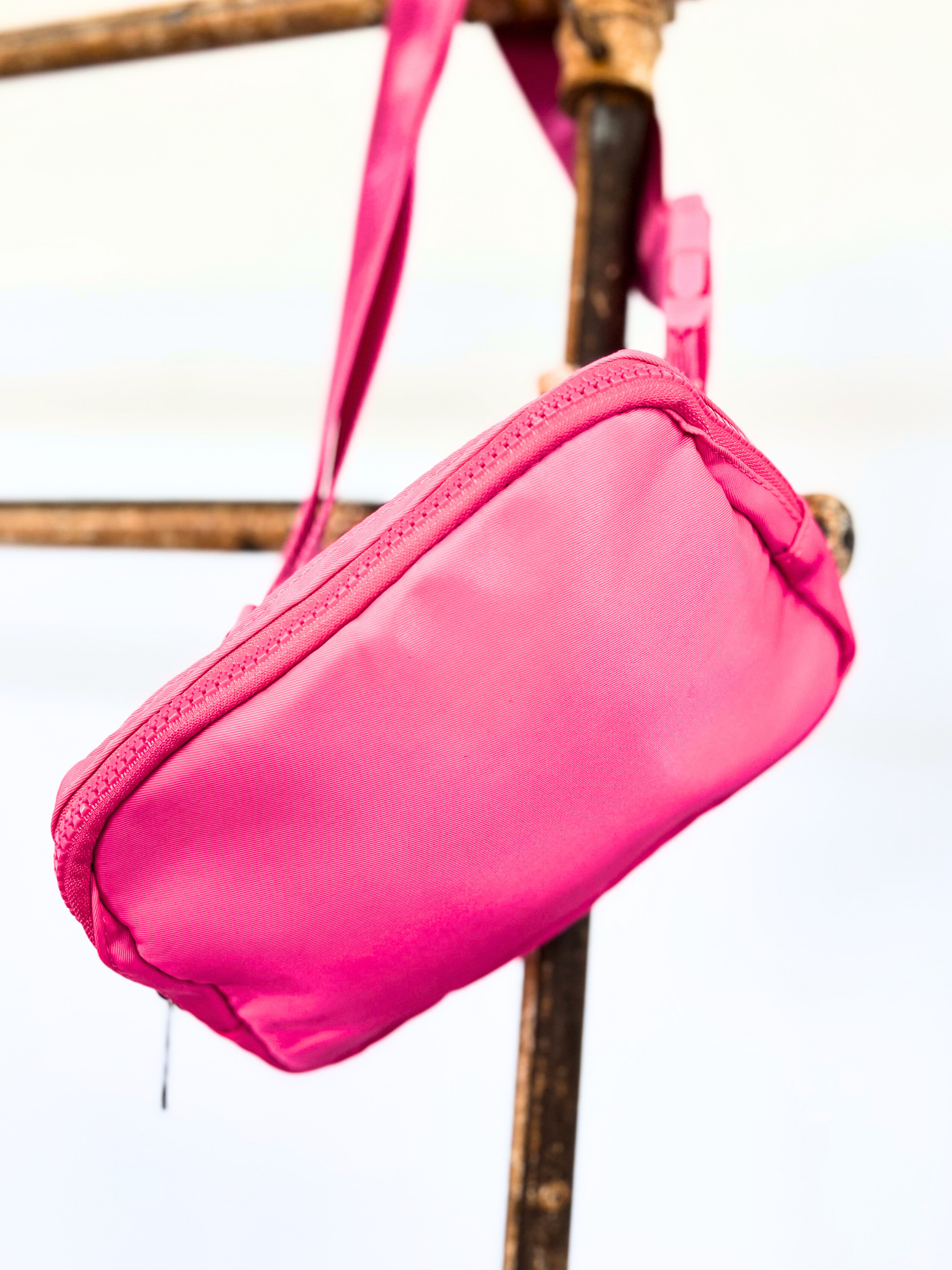 The Kolby Every Day Belt Bag - Hot Pink