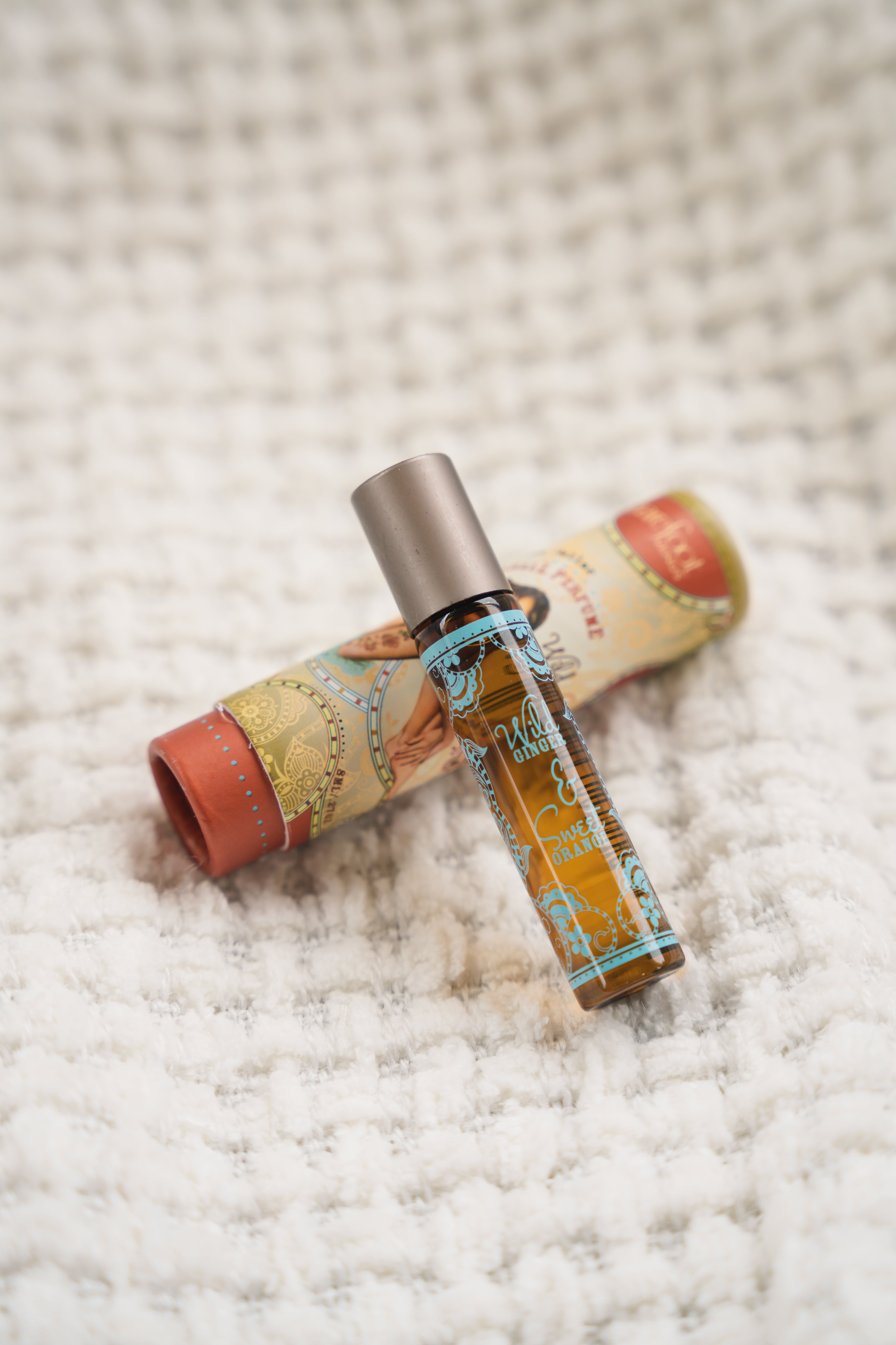 Barefoot Venus Perfume Oil - Multiple Scents - Sweet {Jolie}