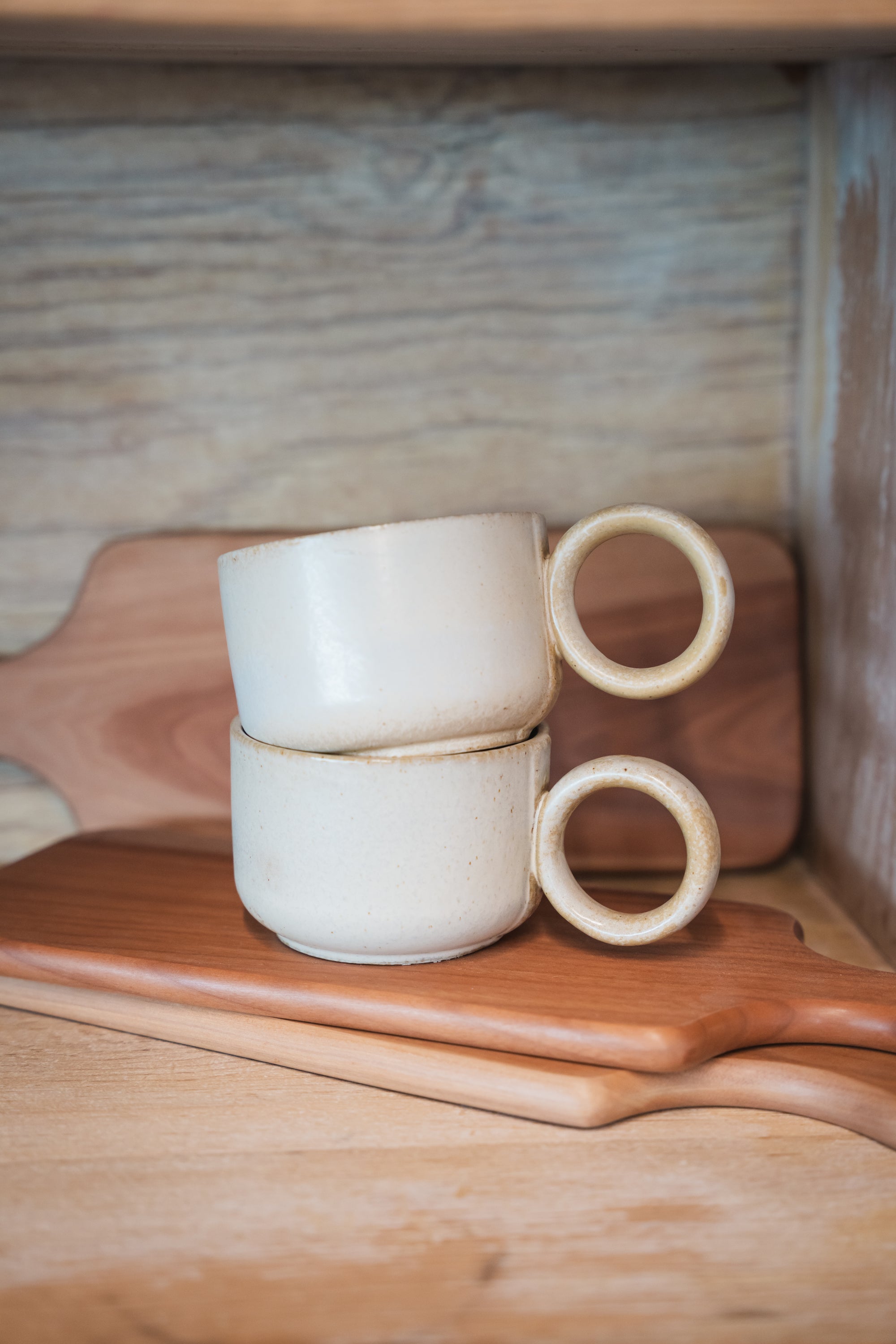 Glazed Mug with Circular Handle
